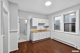235 Potomac Ave in Buffalo, NY - Building Photo - Building Photo