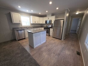 3653 Pinoak St in Village of Clarkston, MI - Building Photo - Building Photo