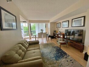 7401 Westlake Ter, Unit 407 in Bethesda, MD - Building Photo - Building Photo