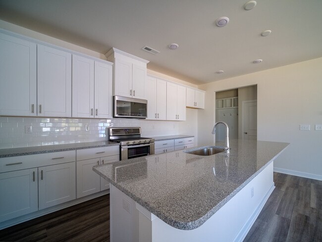 515 Nixon Rd in Belmont, NC - Building Photo - Building Photo