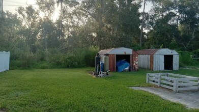 4204 Deeson Rd in Lakeland, FL - Foto de edificio - Building Photo