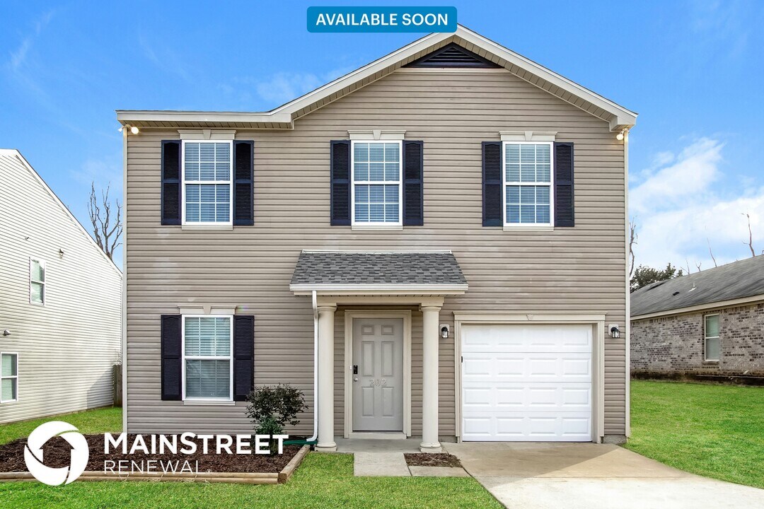 202 Valleyside Dr NE in Huntsville, AL - Building Photo