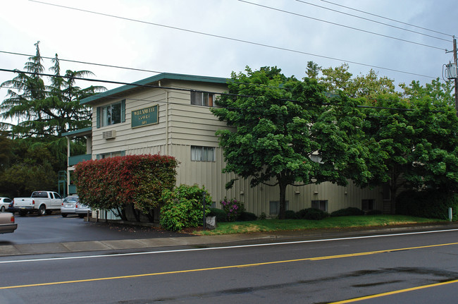 Willamette Court804 in Corvallis, OR - Building Photo - Building Photo