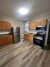131 W 25th St in Bayonne, NJ - Building Photo - Building Photo
