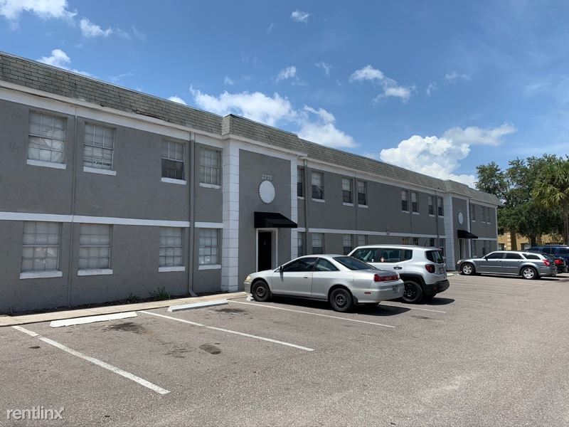 2753 L B McLeod Rd in Orlando, FL - Building Photo