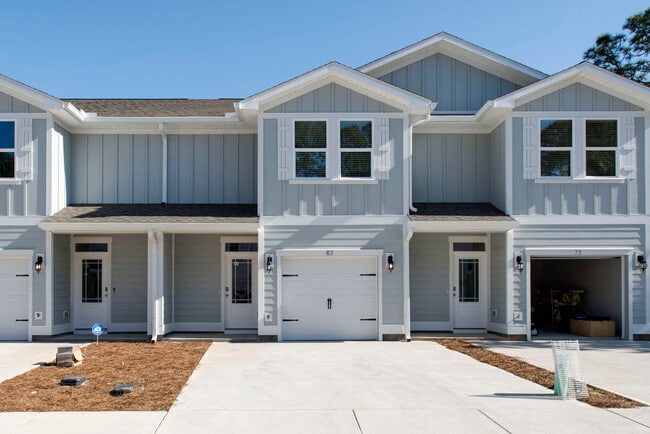 67 Sandhill Pines Dr