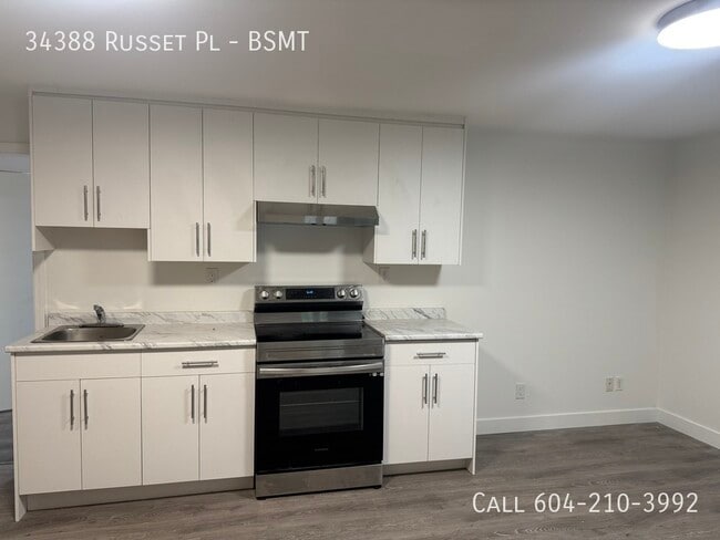 property at 34388 Russet Pl
