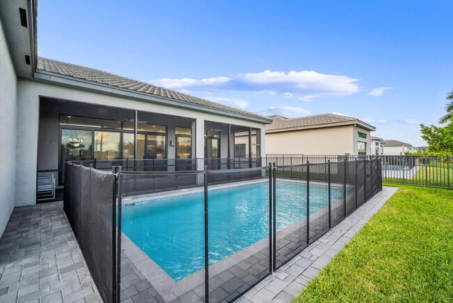 11242 Gln Orch Ln in Boynton Beach, FL - Building Photo - Building Photo