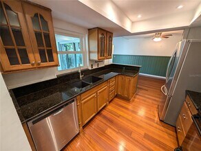 719 Regent Cir S in Brandon, FL - Building Photo - Building Photo