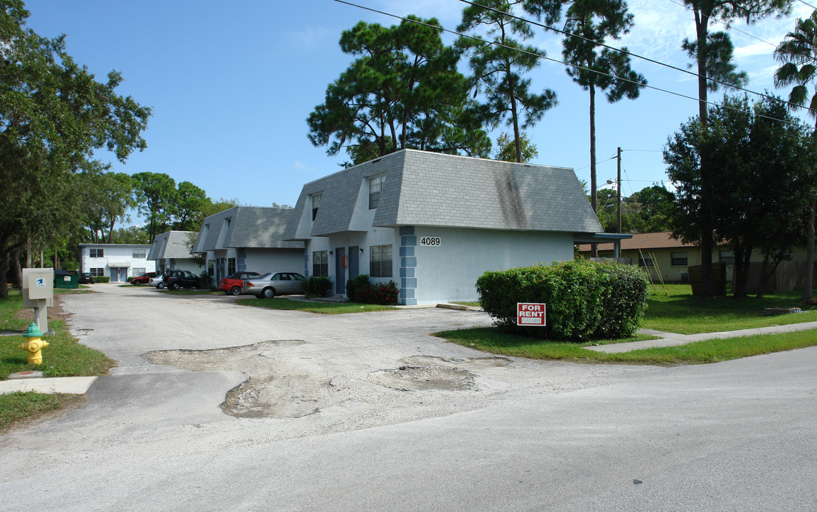 4089 76th Ave N in Pinellas Park, FL - Building Photo