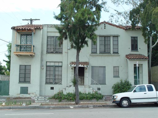 4802 Crenshaw Blvd in Los Angeles, CA - Foto de edificio