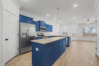 3215 SW Hillstone Ave in Bentonville, AR - Building Photo - Building Photo