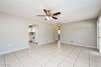 376 Yeager St in Port Charlotte, FL - Building Photo - Building Photo
