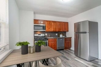 Tall Tree Village Apartments in Drexel Hill, PA - Building Photo - Building Photo