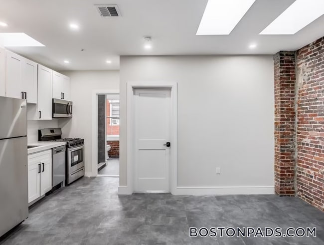 17 Sheafe St, Unit 6