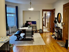4242 N Damen Ave in Chicago, IL - Building Photo - Building Photo