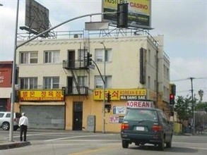 901 S Vermont Ave in Los Angeles, CA - Building Photo - Building Photo