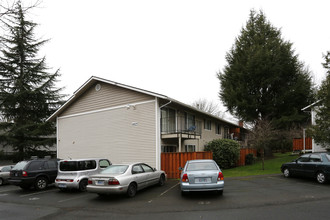 Capitol Hill Condominiums in Portland, OR - Building Photo - Building Photo