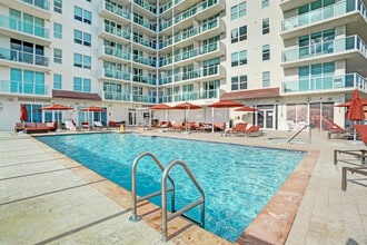 2889 McFarlane Rd, Unit SI ID1504066P in Miami, FL - Foto de edificio - Building Photo