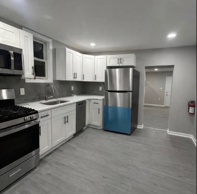 10 Cedar Aly in Phillipsburg, NJ - Foto de edificio - Building Photo