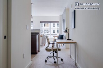 10351 NE 10th St, Unit SI FL11-ID977 in Bellevue, WA - Building Photo - Building Photo