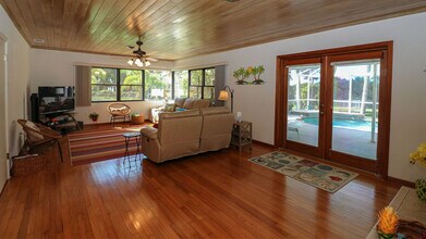 1480 Homestead Dr in Englewood, FL - Building Photo - Building Photo