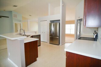 3649 SW Viceroy St in Port St. Lucie, FL - Foto de edificio - Building Photo