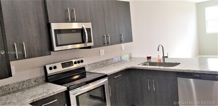 1474 SE 23rd Terrace-Unit -1474 in Homestead, FL - Building Photo - Building Photo