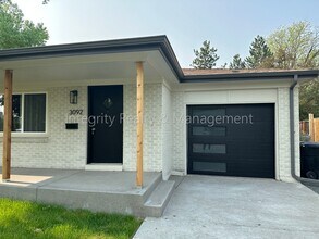 3092 W Layton Ave in Englewood, CO - Building Photo - Building Photo