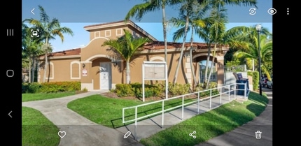 8553 SW 214th Ln in Cutler Bay, FL - Building Photo - Building Photo