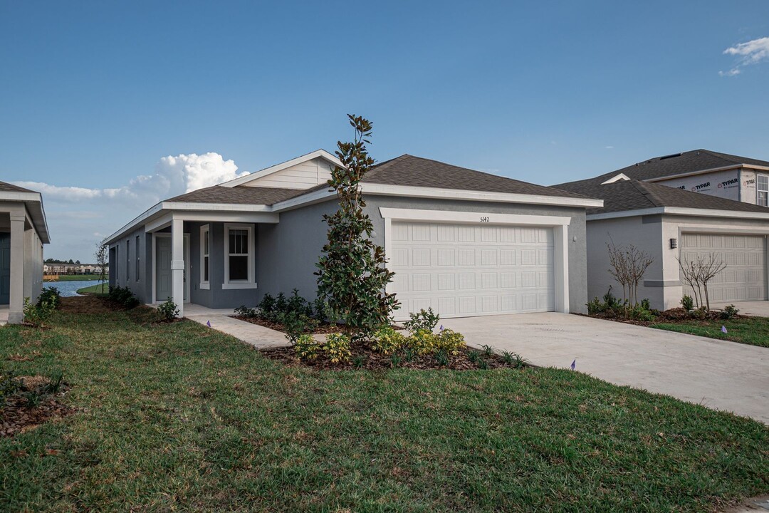 5142 Royal Point Ave in Kissimmee, FL - Building Photo