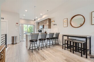 3519 W 63rd Pl in Denver, CO - Foto de edificio - Building Photo