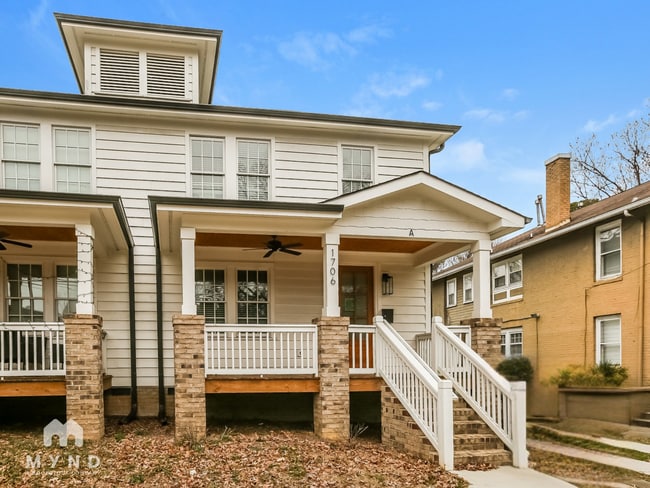 1706 S Mint St, Unit A in Charlotte, NC - Building Photo - Building Photo