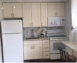 236 Lili?uokalani Ave in Honolulu, HI - Foto de edificio - Building Photo