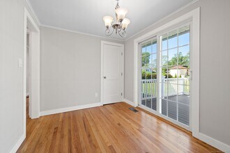 21 Crestwood Ave in Watertown, CT - Building Photo - Building Photo