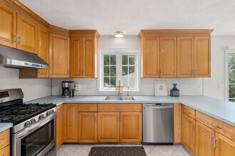 477 Sprague St in Dedham, MA - Building Photo - Building Photo