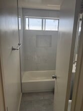 15116 Studebaker Rd, Unit 7 in Norwalk, CA - Foto de edificio - Building Photo