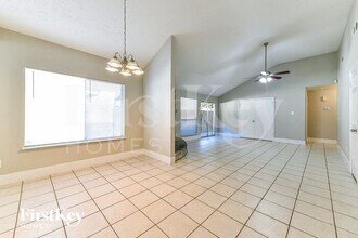 3823 Ebury Dr in Houston, TX - Building Photo - Building Photo