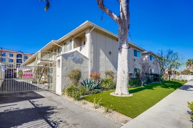6107 - 6117 11th Ave