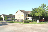 Gessner Park Apartments in Houston, TX - Foto de edificio - Building Photo