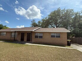 3014 Reiter Dr in Auburndale, FL - Building Photo