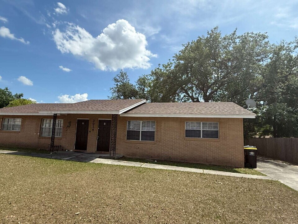 3014 Reiter Dr in Auburndale, FL - Building Photo