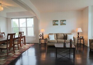 37076 N Bonnie Brae Rd in Lake Villa, IL - Building Photo - Building Photo