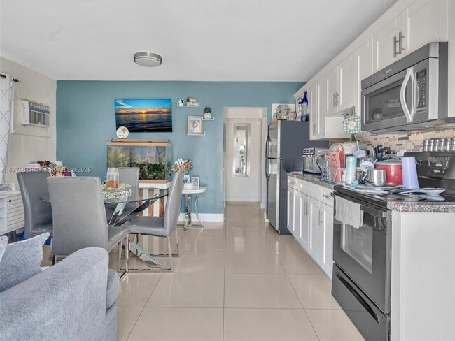 property at 2128 Cleveland St
