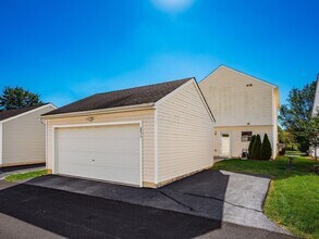 135 Saratoga St in Delaware, OH - Building Photo - Building Photo