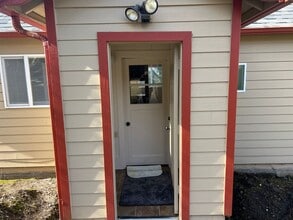 9178 NW Seal Rock St in Seal Rock, OR - Building Photo - Building Photo