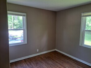 10196 Winkler Dr in St. Louis, MO - Building Photo - Building Photo