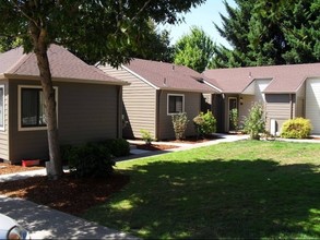 The Village in Monmouth, OR - Building Photo - Building Photo