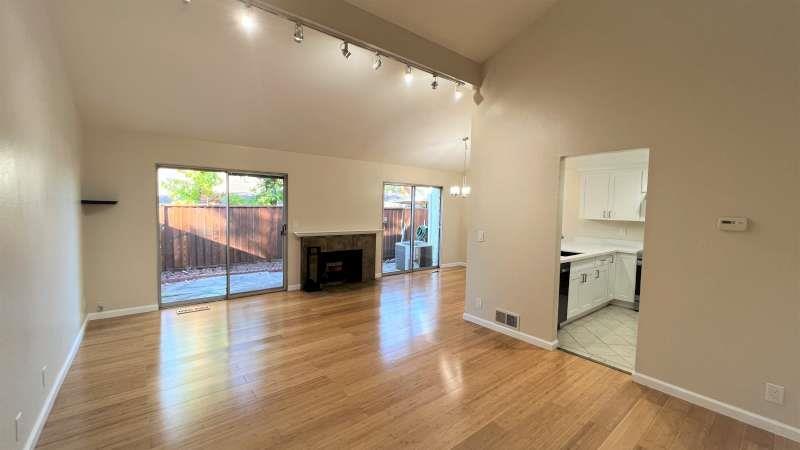 20263 Northcove Square in Cupertino, CA - Building Photo