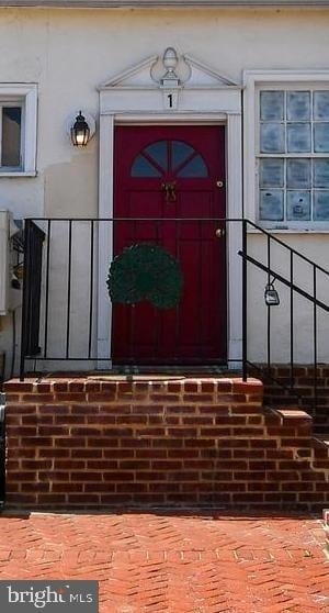 1 S Madison St in Middleburg, VA - Building Photo - Building Photo